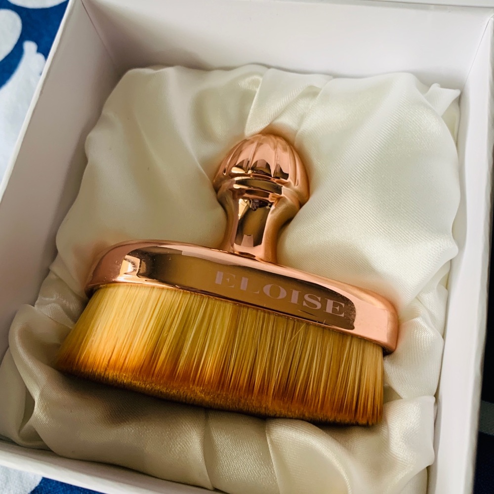 Eloise Teardrop Brush